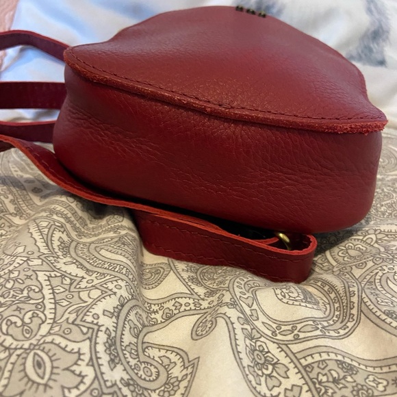 Portland Leather Goods Flamenco Sydney Sling Bag - Picture 8 of 14